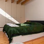 Almoxarife House